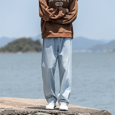 浅蓝色