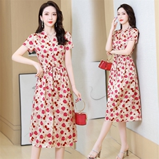 2026春季新款高端韩式中长款小雏菊真丝a字半身裙女显瘦真丝裙，女装连衣裙，阿舍尔精品