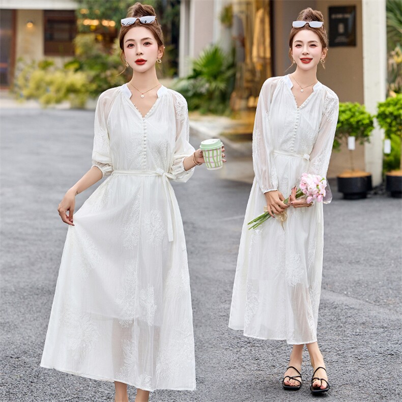 温柔风气质V领长袖连衣裙女装2025春季新款高级感收腰显瘦A字裙子，女装连衣裙，依多米