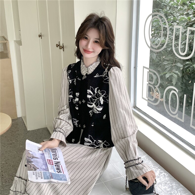 现货春季新款刺绣马甲条纹连衣裙套装26158P175K268,女装套装/套裙,2D035