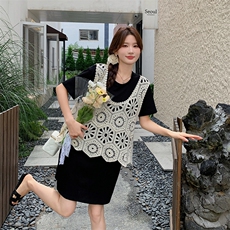 黑色