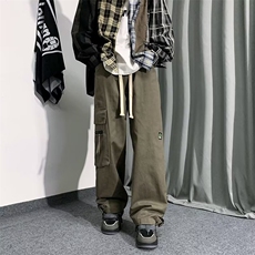 灰绿色