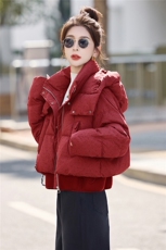 新年时尚红短款羽绒服女2026冬季新款毛领小个子保暖羽绒洋气外套，女装羽绒服，意芙