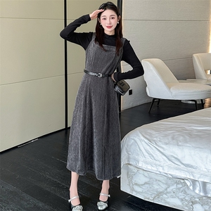 红色背带连衣裙套装女早春新款2025超火气质高级感长裙两件套图片