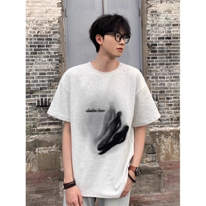 网图现货个性模糊人物图案印花网红同款男女短袖T恤2722-P29，男装T恤，电商C310