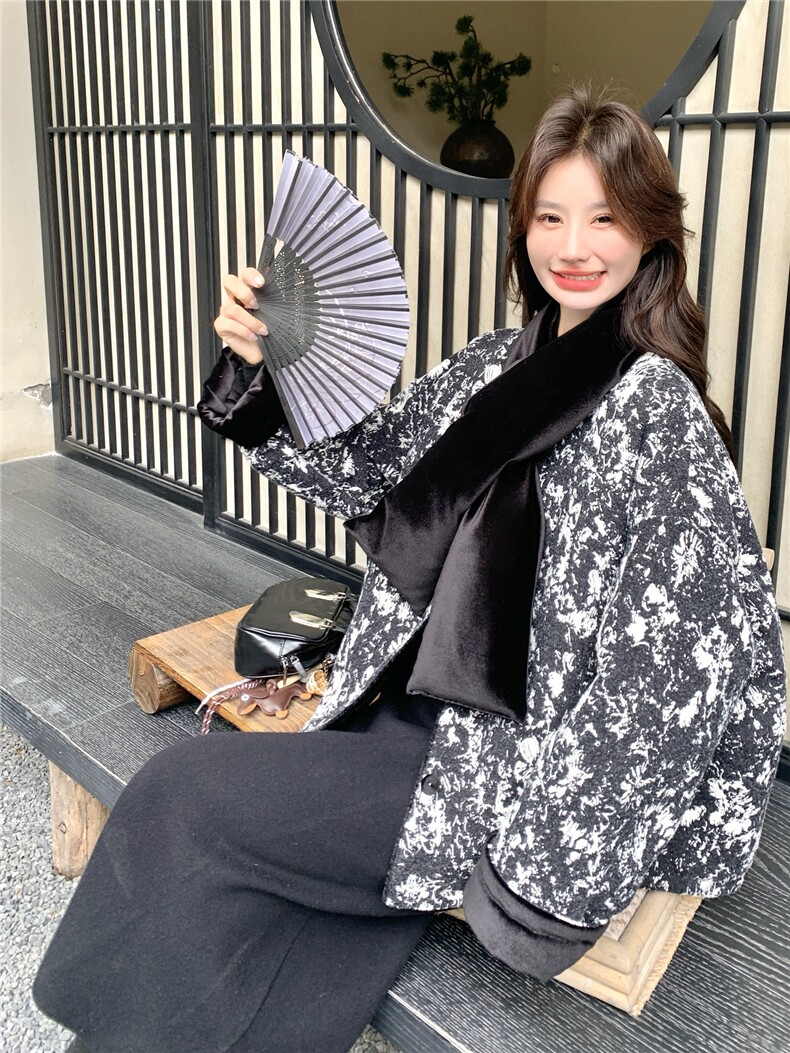 文艺范复古围巾款丝绒拼接羽绒服女冬季2025新款90白鸭绒保暖外套,女装羽绒服,慧尚2-185