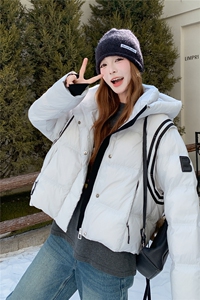 短款连帽羽绒服女2025冬季新款时尚学院风加厚保暖面包服外套图片