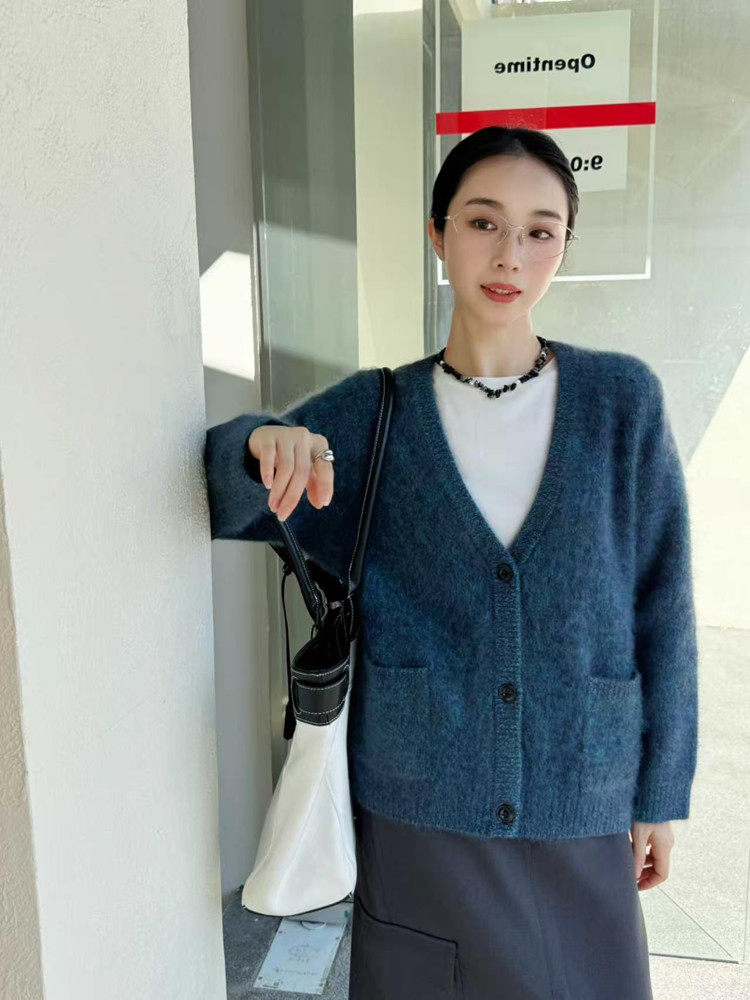 2025年秋季常规时尚百搭通勤三股加厚V领带兜开衫,女装羊绒衫,美轩羊绒
