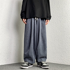 深灰色