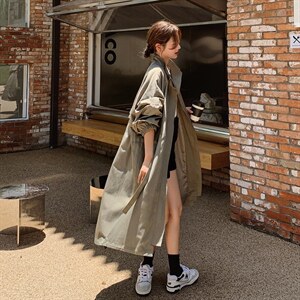 高级感韩系宽松灰绿色风衣外套女2025春秋独特超好看过膝长款大衣图片