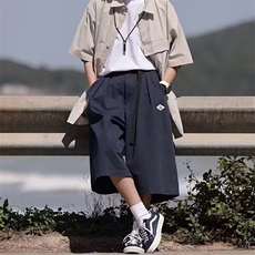 藏青色