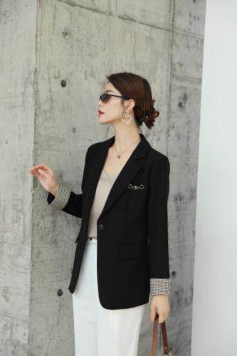 现货秋季西装外套，女装西装，依美依缘