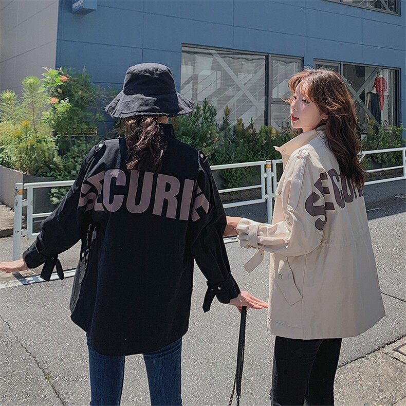 现货2021春季新款背后印花字母短款收腰风衣浙宝292A,女装风衣,时倾STUDIO