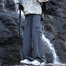 灰色