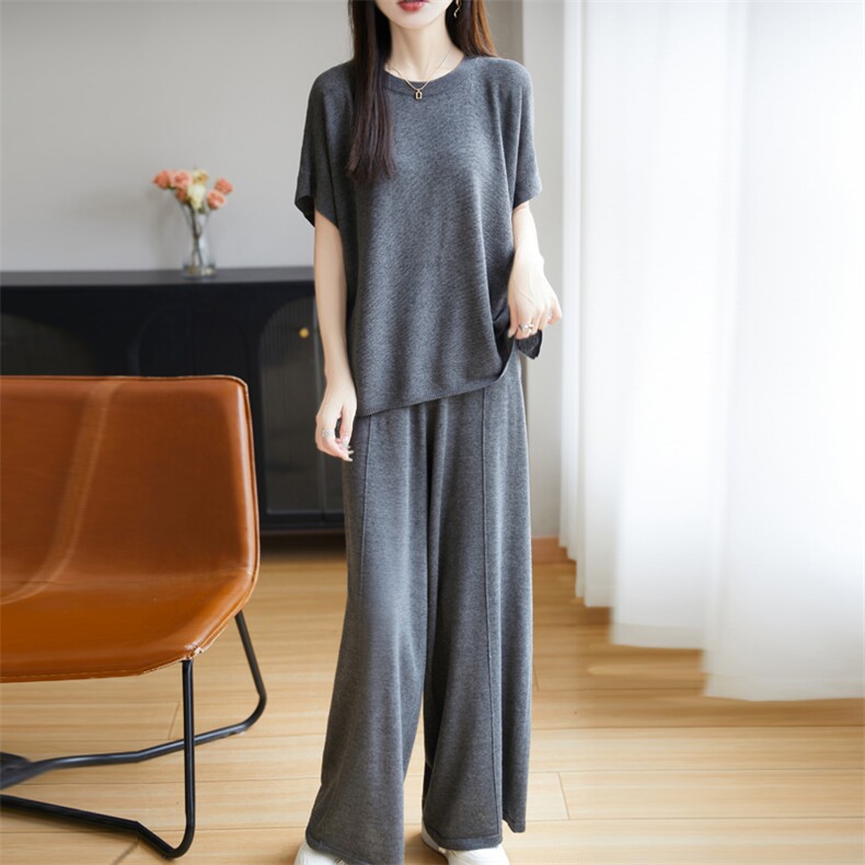 DY642圆领短袖DY643中缝阔腿裤，女装套装/套裙，东远绒业