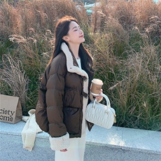 羊羔毛领美拉德短款羽绒服女冬季2025新款小个子高级流行设计小众，女装羽绒服，艾米莉亚