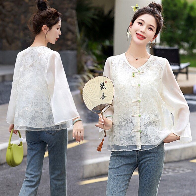 现货闪发！蕾丝喇叭袖盘扣开衫小女人时尚潮流百搭宽松刺绣外套，女装短外套，墨羽桐