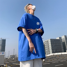 蓝色