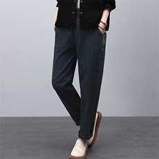 春季新款休闲舒适大口袋牛仔裤宽松显瘦百搭时尚女裤，女装牛仔裤，悦见她