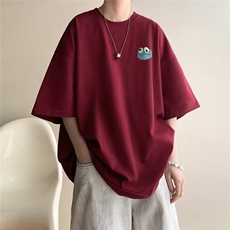 酒红色