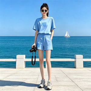 慵懒风休闲运动套装女夏新款百搭圆领刺绣印花短袖上衣短裤两件套图片