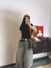 辣妹圆领短袖T恤女装春季2025新款气质修身显瘦纯色短款上衣t恤，女装T恤，沐策羊绒