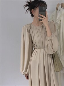 系带连衣裙图片