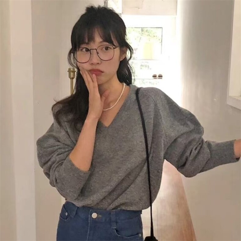 2025年秋季套头长袖单件通勤宽松型V领插肩毛衣，女装针织衫/毛衣，鑫之绒