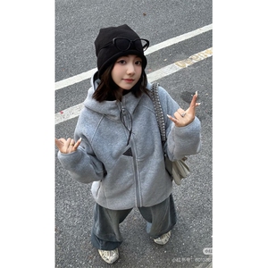 网图 结构设计摇粒绒户外秋冬保暖连帽外套男女情侣装 P75图片