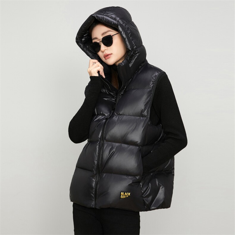 时尚保暖黑金羽绒服马甲外套男女同款连帽立领设计轻薄显瘦冬季必备单品,女装羽绒服,曼琳思菲