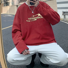 酒红色