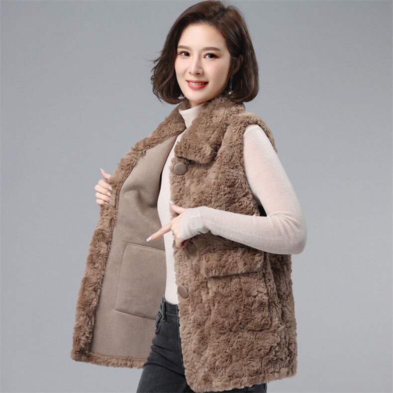 冬装2021新款气质Polo领休闲韩版时尚皮毛一体马甲潮，女装大码女装，奕阳依阁