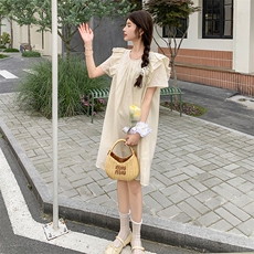 高品质2025春夏季新款法式甜美米色小飞袖露背宽松显瘦连衣裙，女装连衣裙，2C222