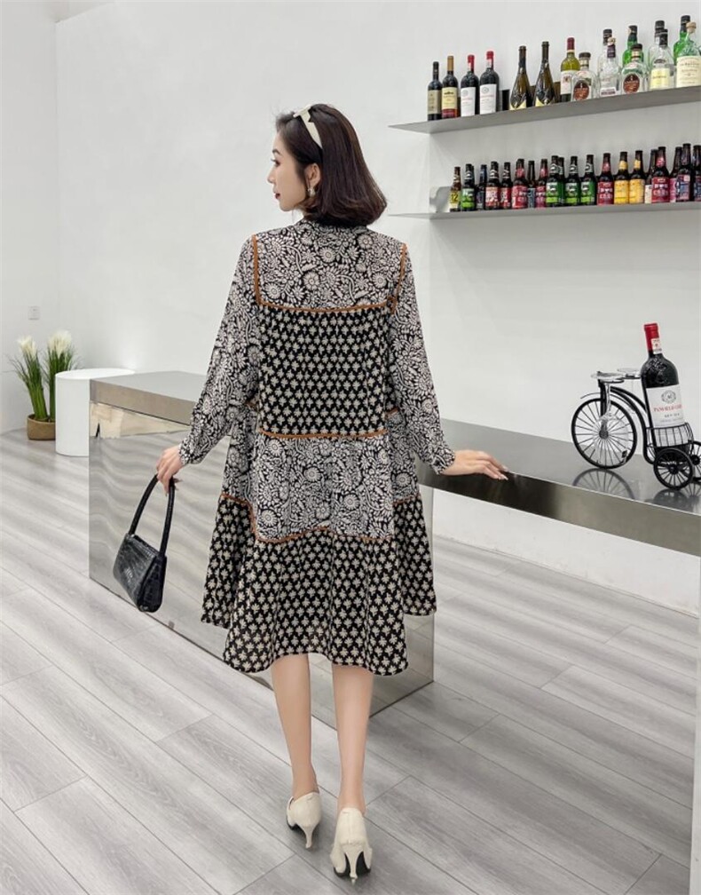 【现货】秋季新款复古印花连衣裙，分层拼接设计，女装连衣裙，得瑟空间