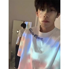 白色