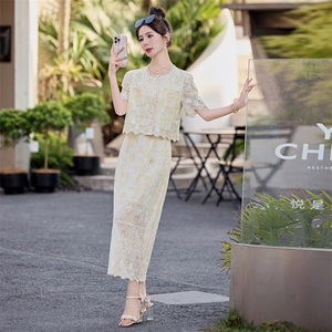 浅黄色蕾丝小香风上衣半身裙两件套女2025夏季名媛刺绣连衣裙套装图片