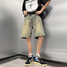 黄泥色