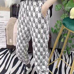 2021春季新款羊毛针织裤子女束脚哈伦裤秋满身字母宽松直筒九分裤图片