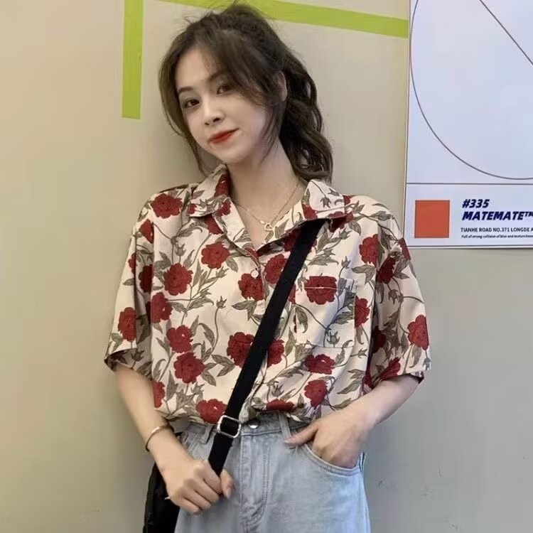 2025新款港风复古印花短袖衬衫女韩版宽松小众设计感学生雪纺衬衣,男装T恤,星座506A
