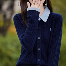 藏蓝色