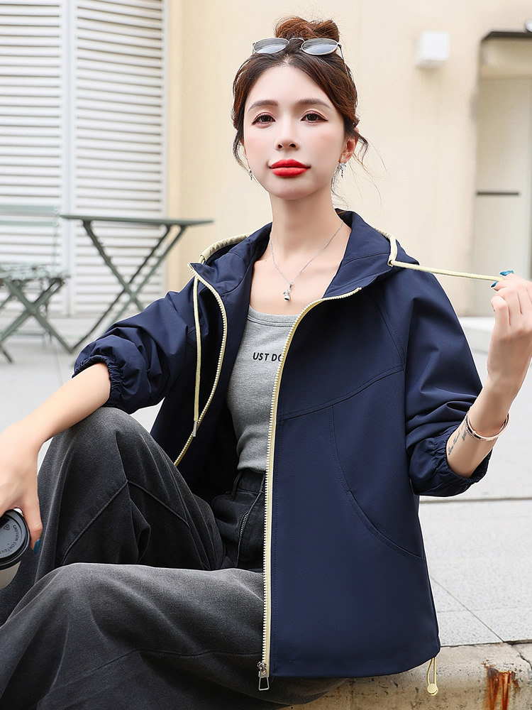 （现货）时尚宽松连帽短款外套女新款减龄显瘦休闲小个子夹克上衣,女装短外套,韩蔻秀