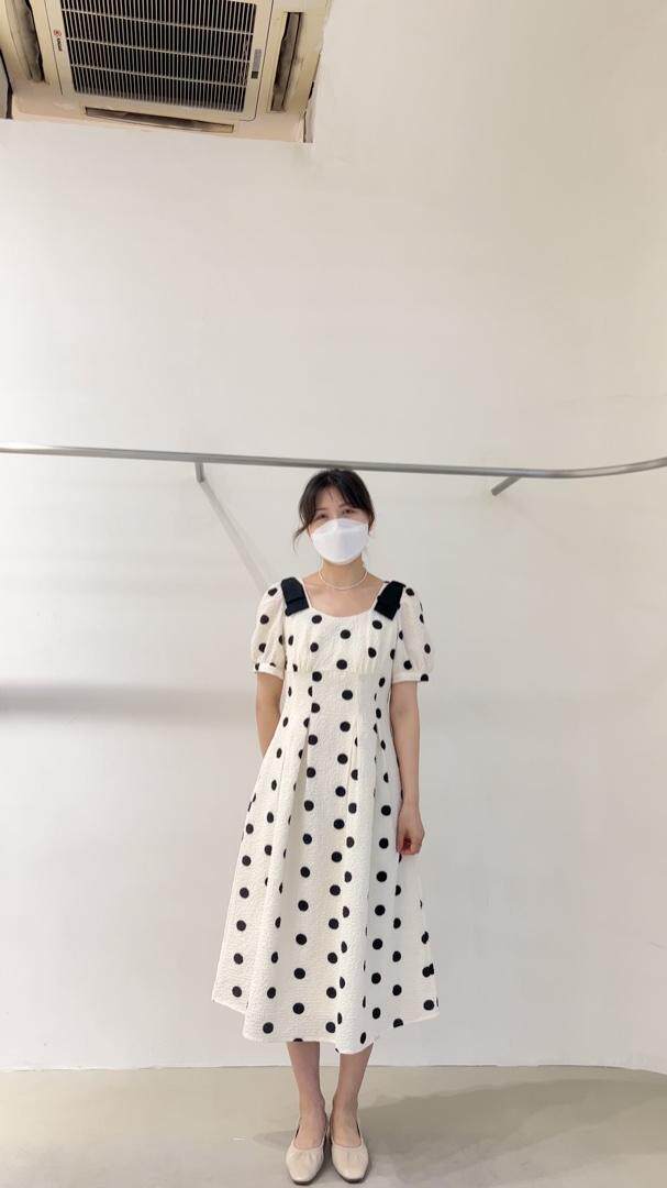 波点蝴蝶结连衣裙，女装连衣裙，Must Bloom绽放