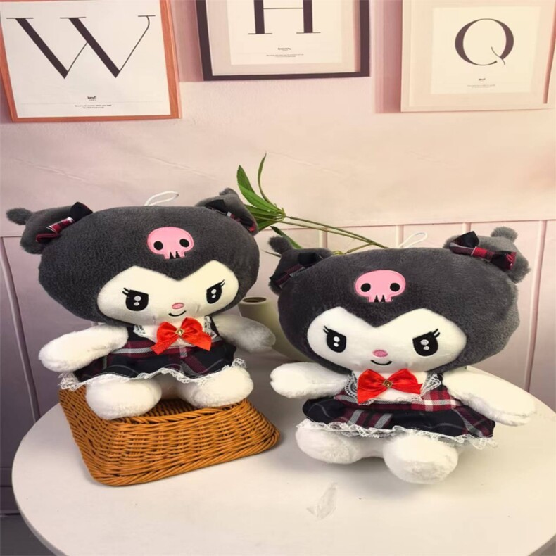 围裙库洛洛厂家直销礼品店推荐，十寸十五寸毛绒玩具厂家