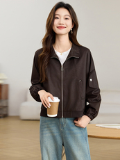 红牛仔短外套女2025春季新款小个子洋气高级感工装时尚夹克，女装短外套，素月