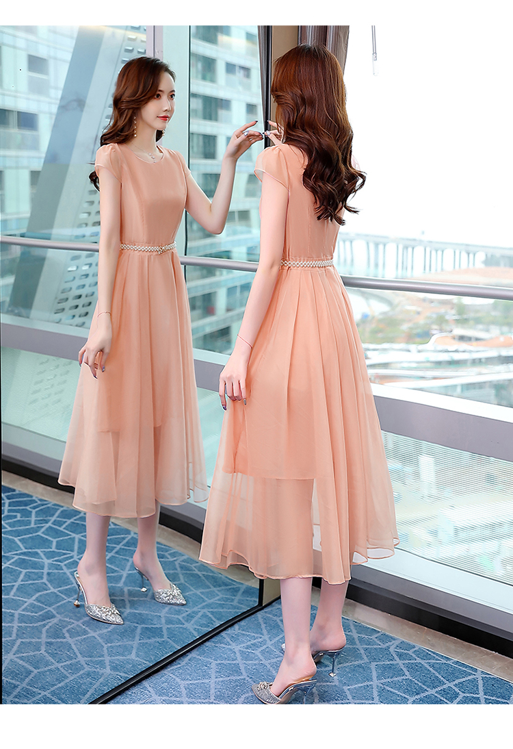 Abito attillato tinta unita in stile fata estate 2024 con cintura in vita_voghion.com