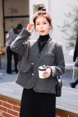 外套女2023秋冬新款小香风高级感炸街灰色名媛v领小个子短款上衣，女装毛呢外套，秋水欣儿