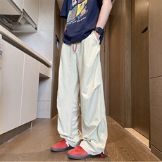 卡其色