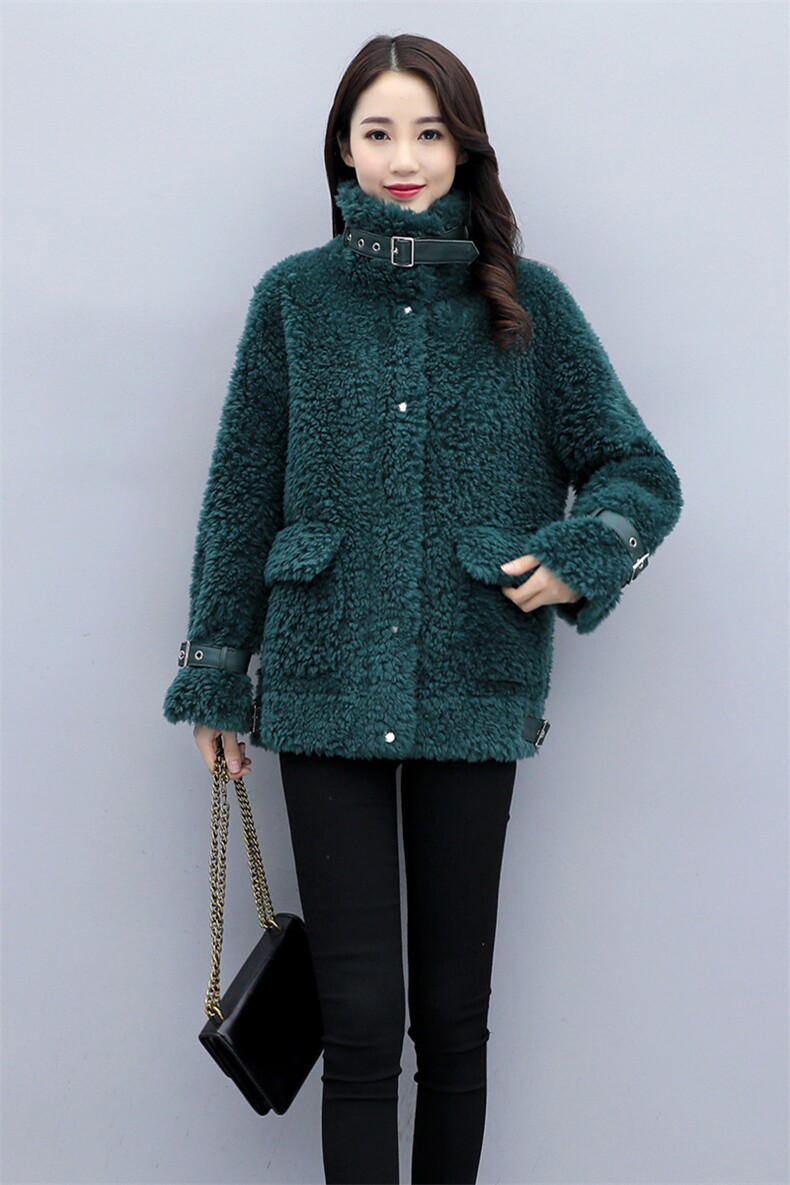 2025新款颗粒绒爱美利时尚气质皮毛一体韩版立领纯色羊毛外套，女装毛呢外套，媚琳依坊
