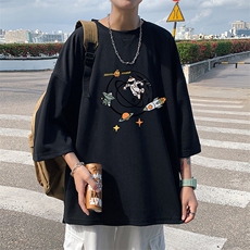 黑色