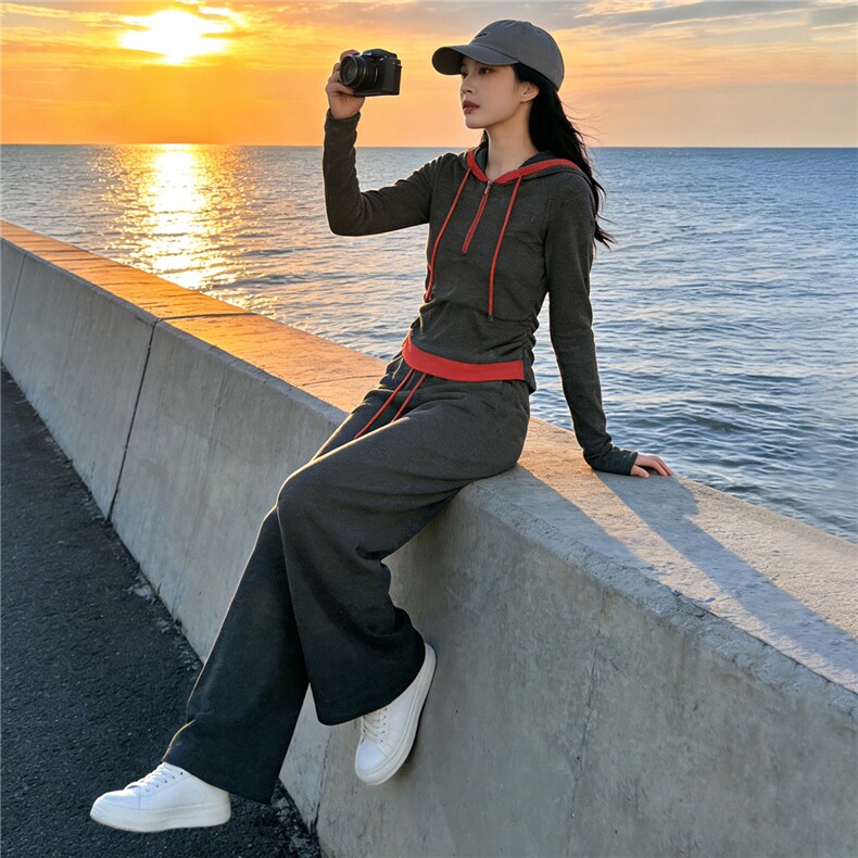 小众设计感女春新款时尚洋气撞色拼接连帽上衣高腰阔腿长裤两件套,女装套装/套裙,江南